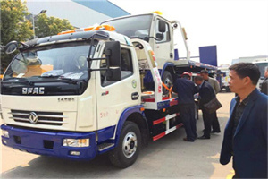 和静汽车道路救援拖车价格